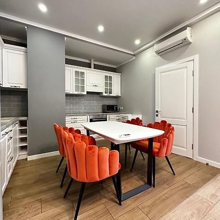 Gagarin Plaza Stylish Apartment Odessa Exterior foto