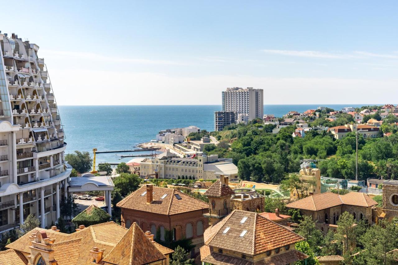 Gagarin Plaza Stylish Apartment Odessa Exterior foto