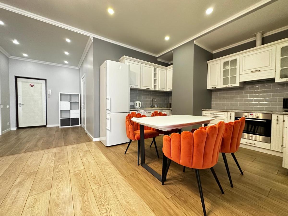 Gagarin Plaza Stylish Apartment Odessa Exterior foto