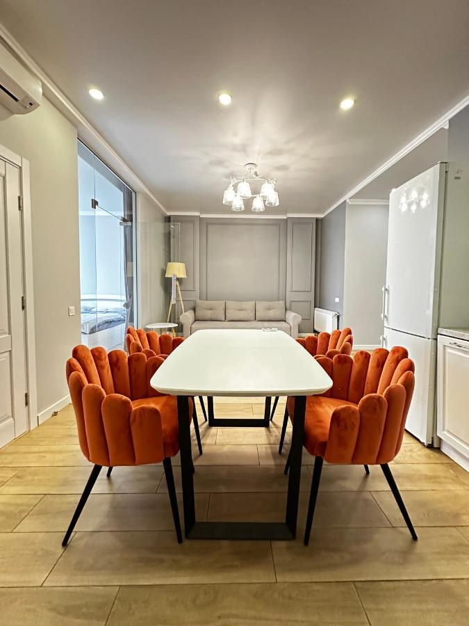 Gagarin Plaza Stylish Apartment Odessa Exterior foto